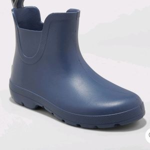 NWT Tote Cirrus Ankle Rainboots Size 6